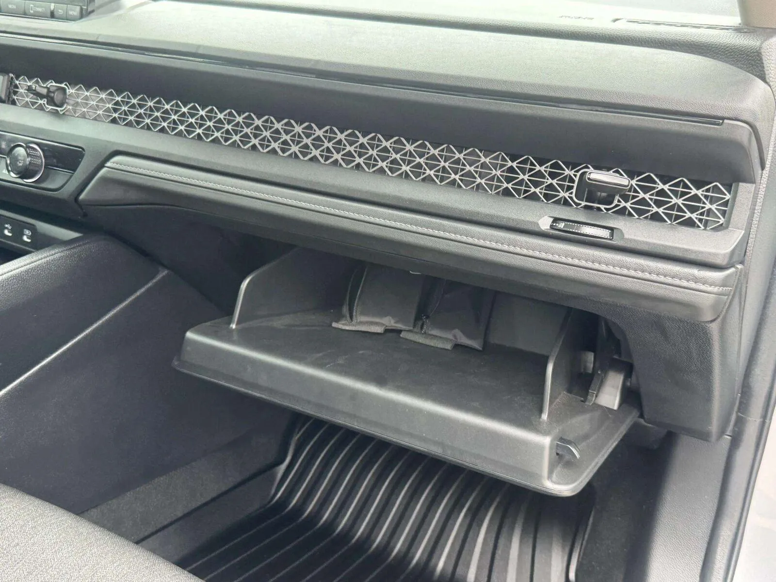 Honda Accord photo 59