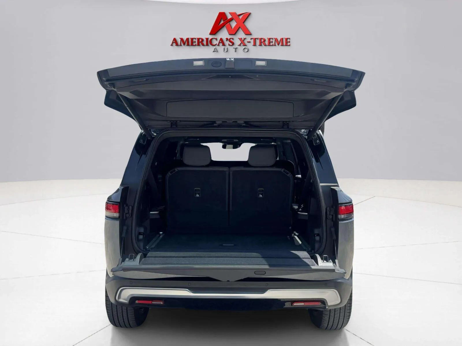Rivian R1S photo 64