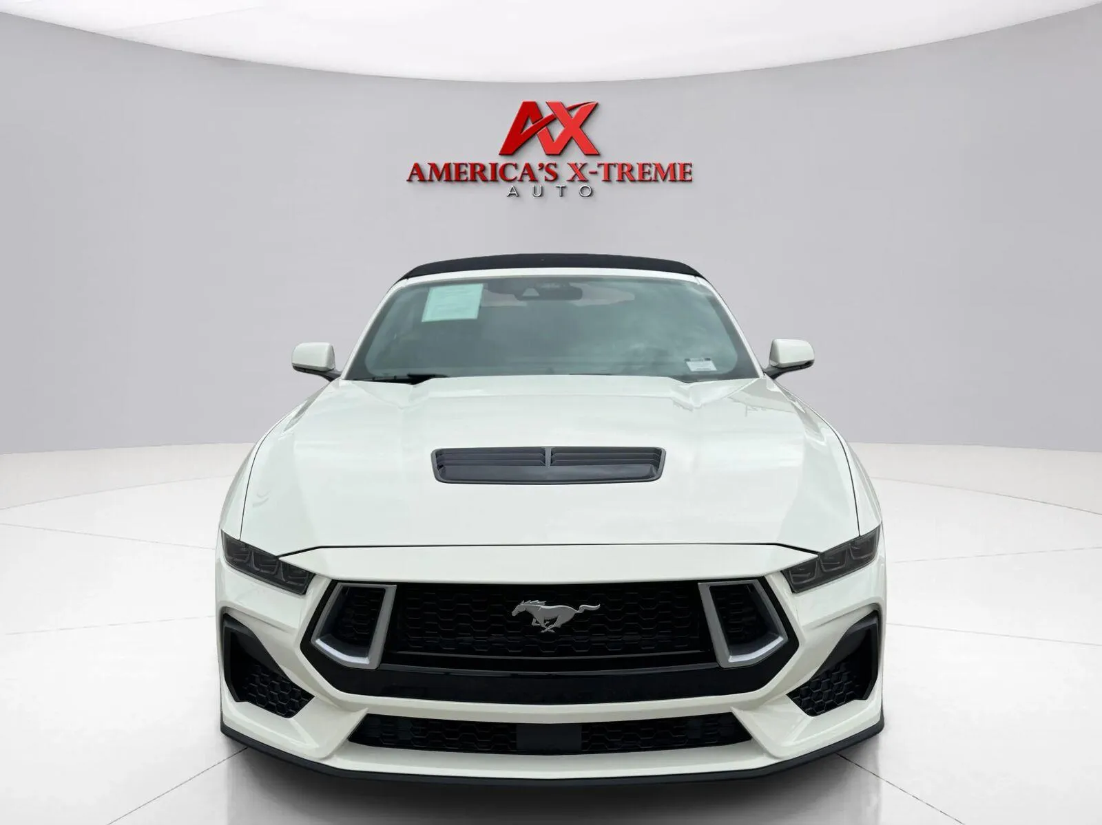 2025 Ford Mustang 10