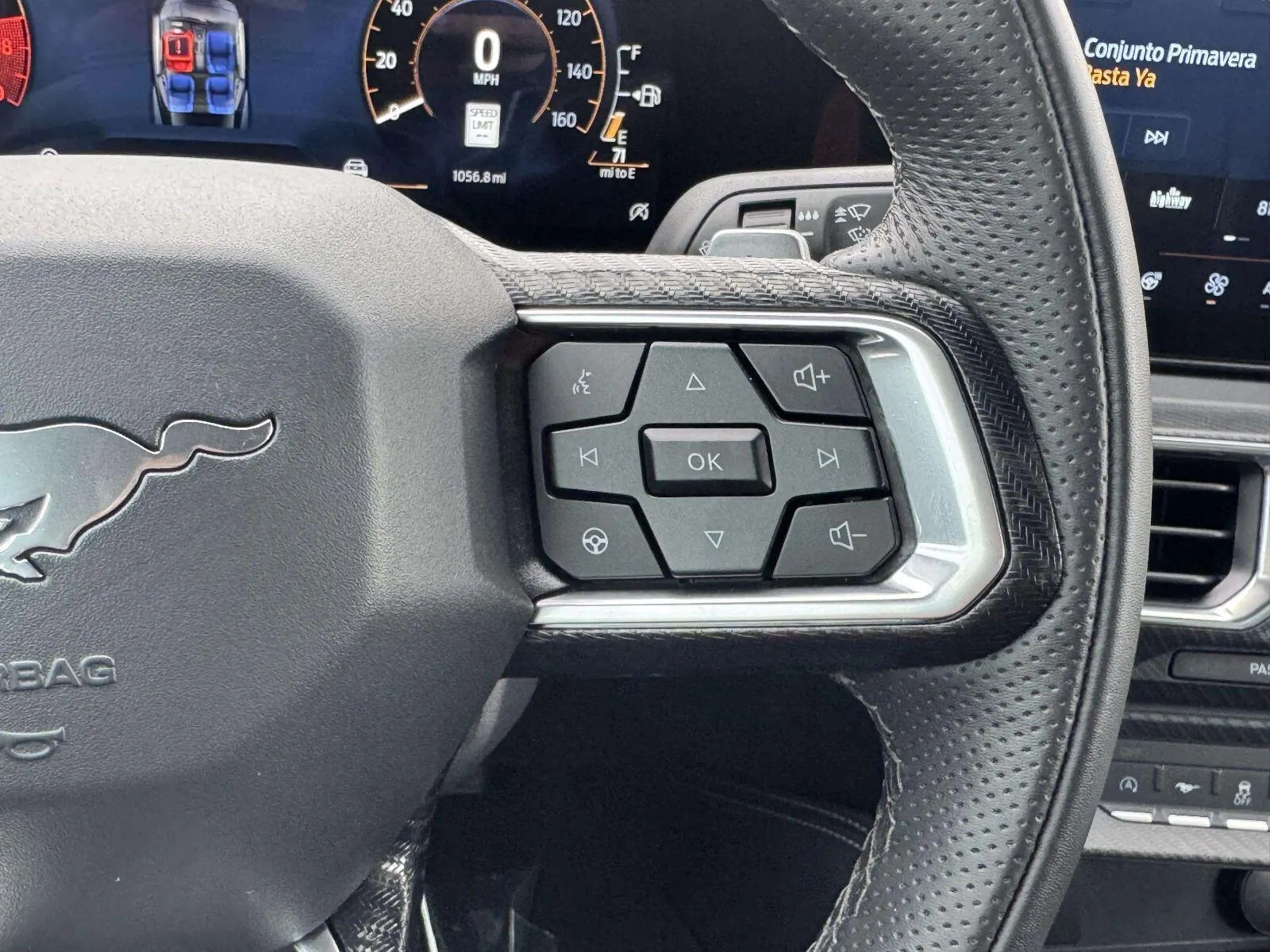 2025 Ford Mustang 37
