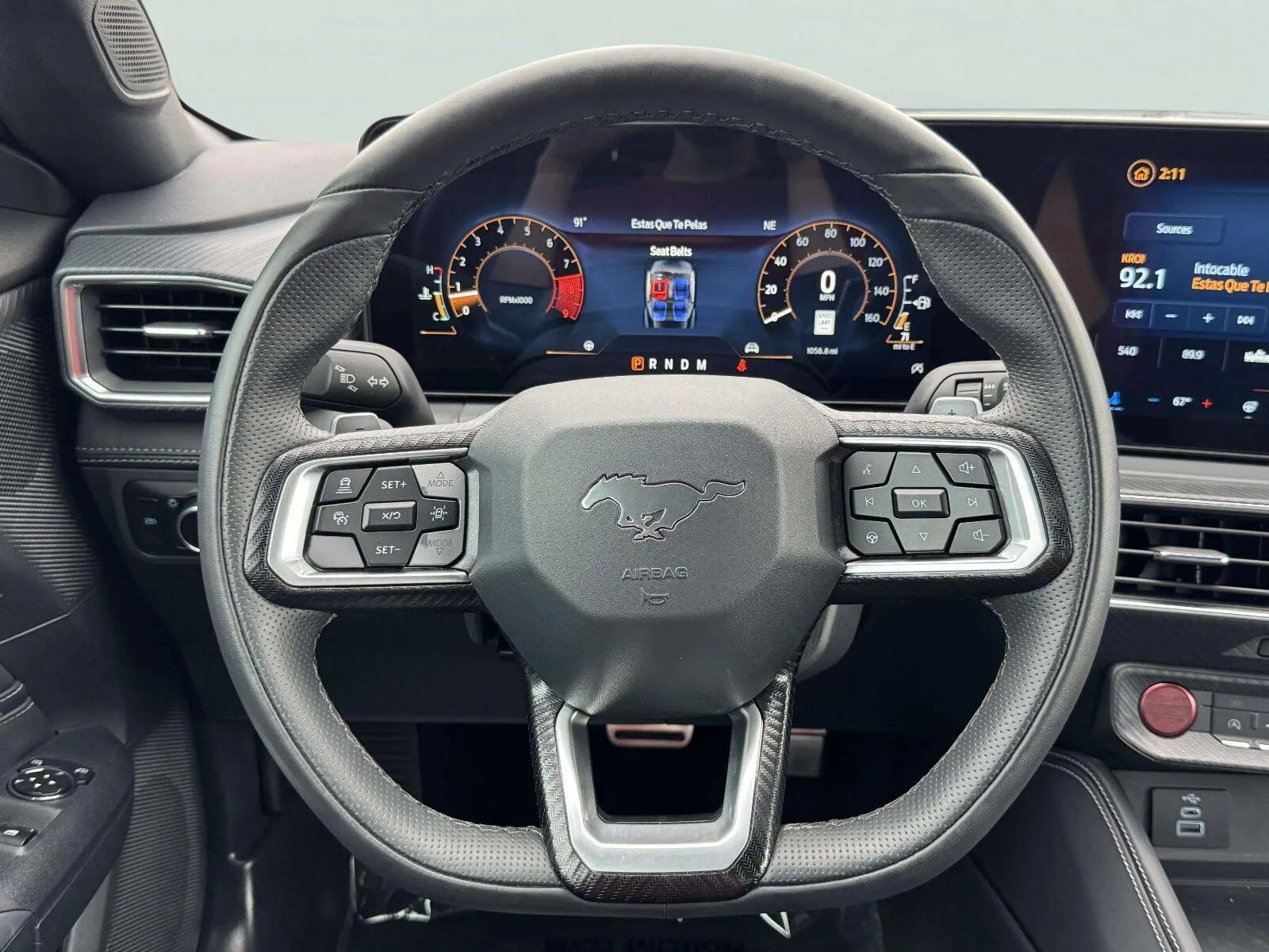 2025 Ford Mustang 38