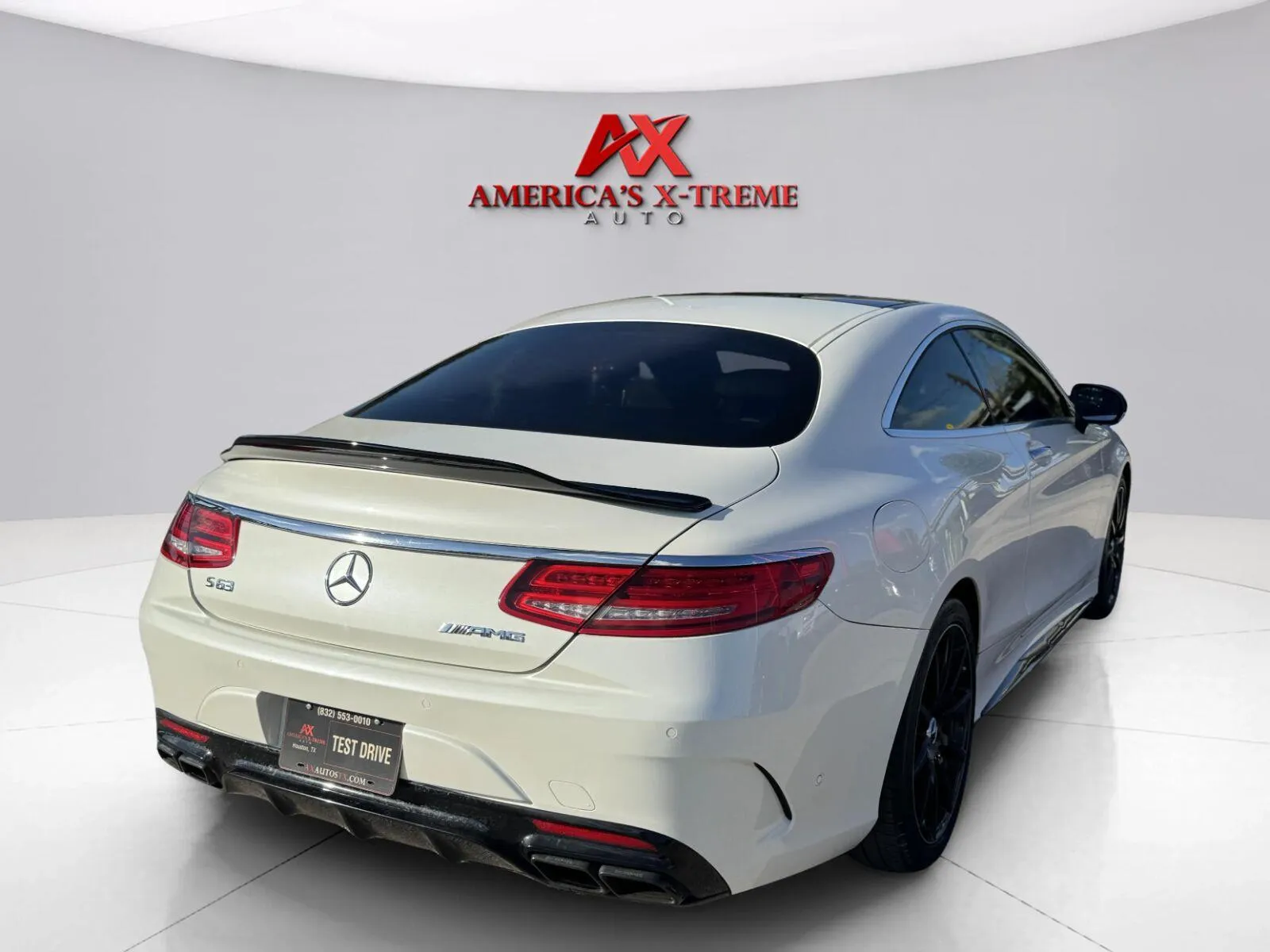 Mercedes-Benz S-Class photo 6