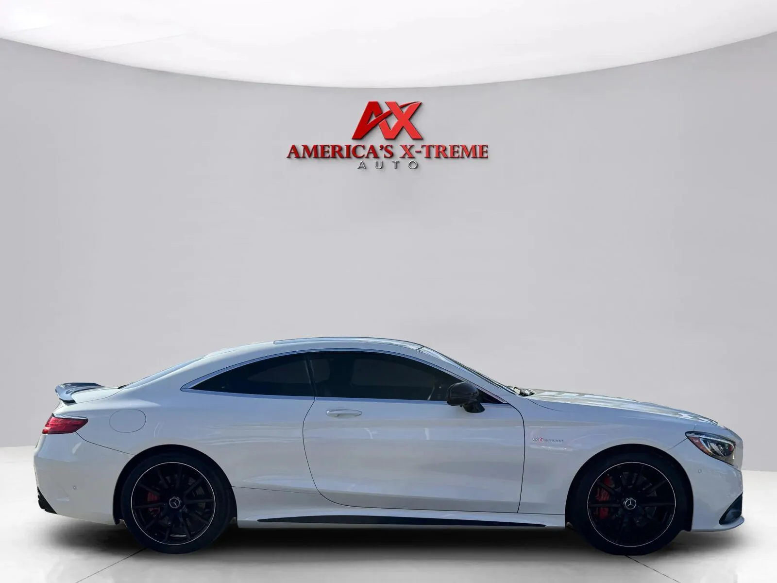 Mercedes-Benz S-Class photo 7