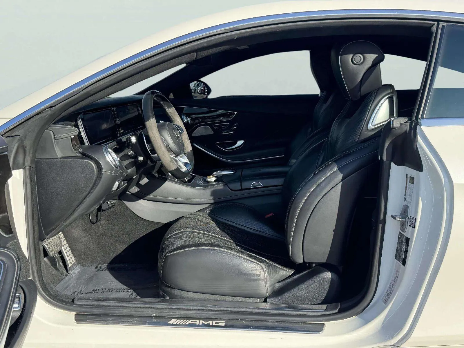 Mercedes-Benz S-Class photo 18