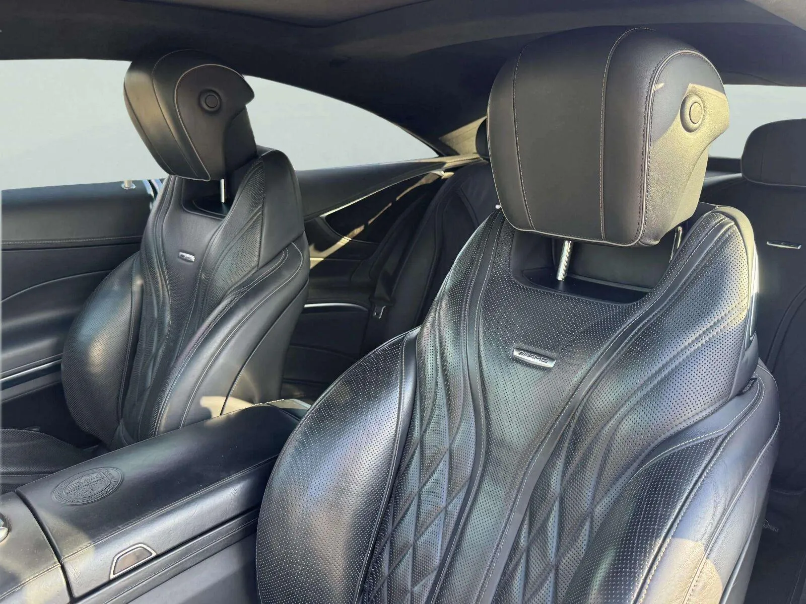 Mercedes-Benz S-Class photo 24