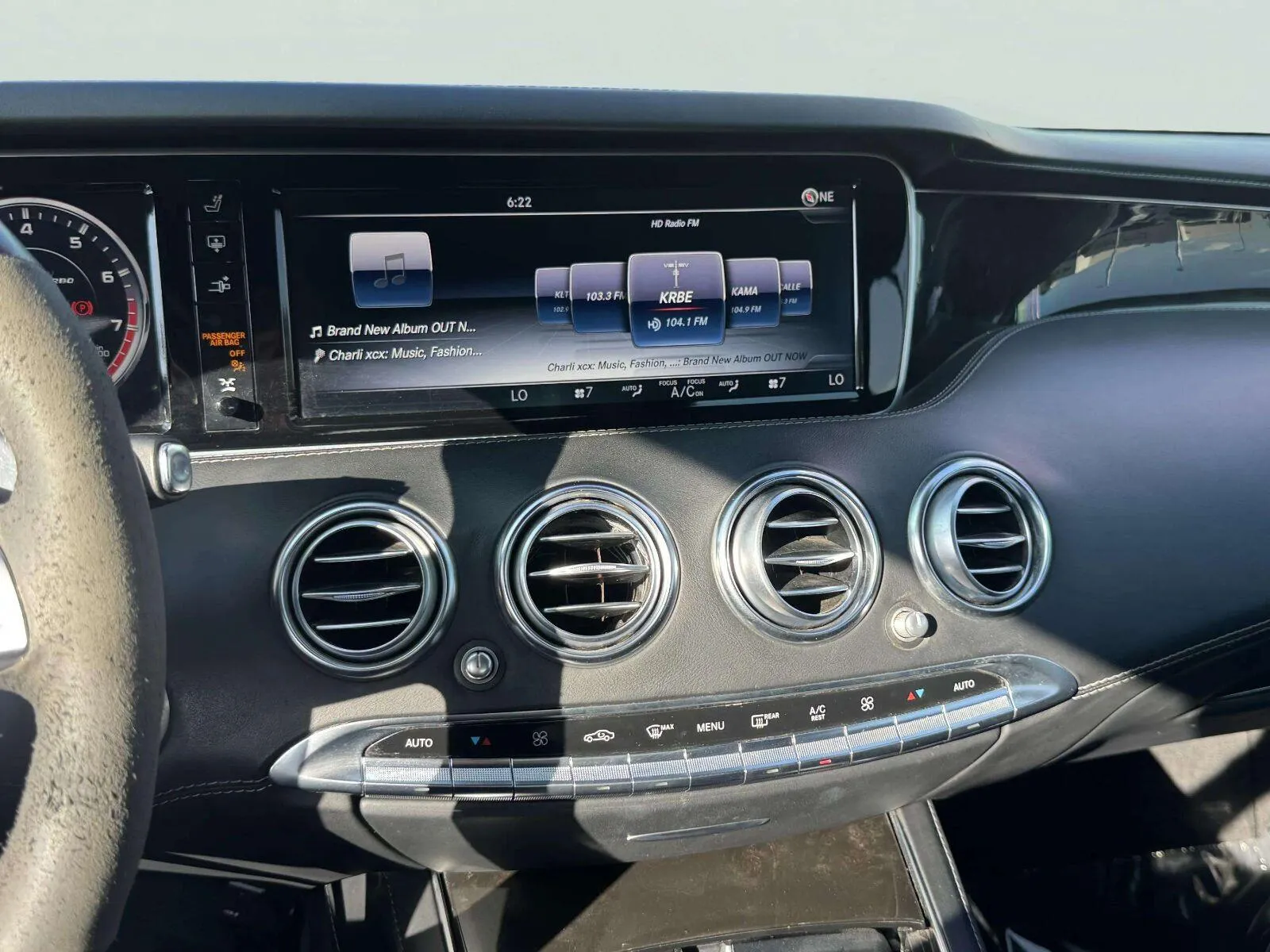 Mercedes-Benz S-Class photo 35