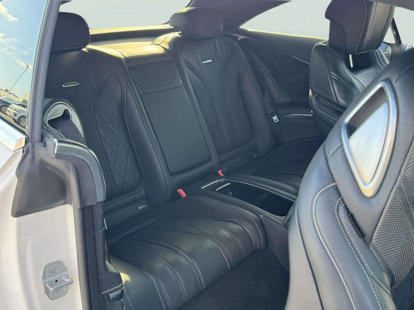 Mercedes-Benz S-Class photo 52