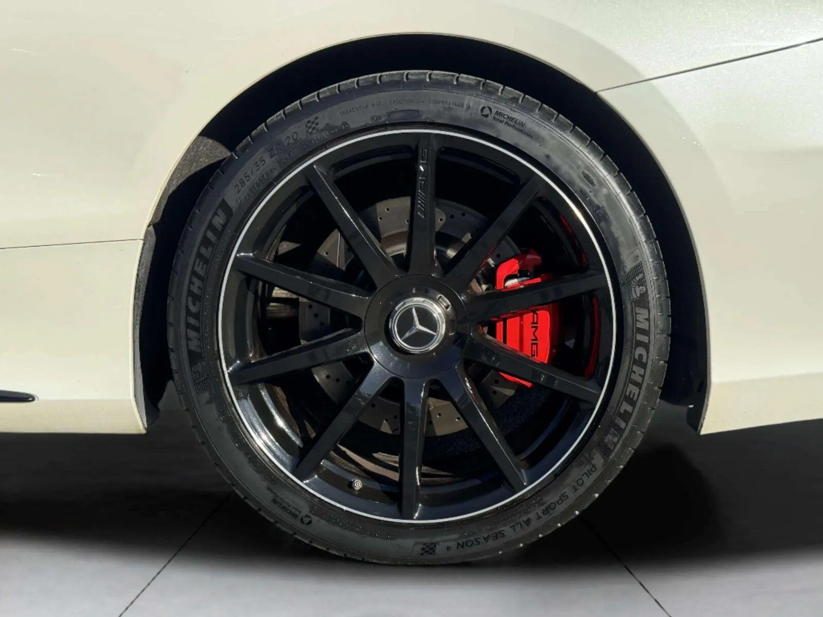 Mercedes-Benz S-Class photo 57