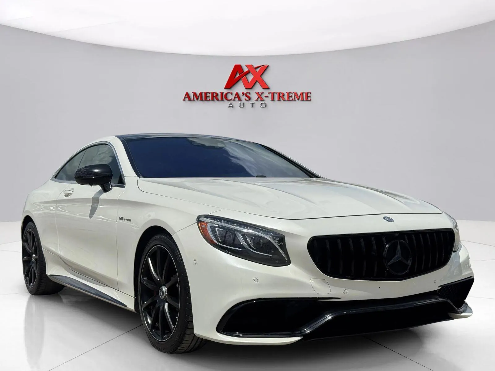 Mercedes-Benz S-Class photo 8