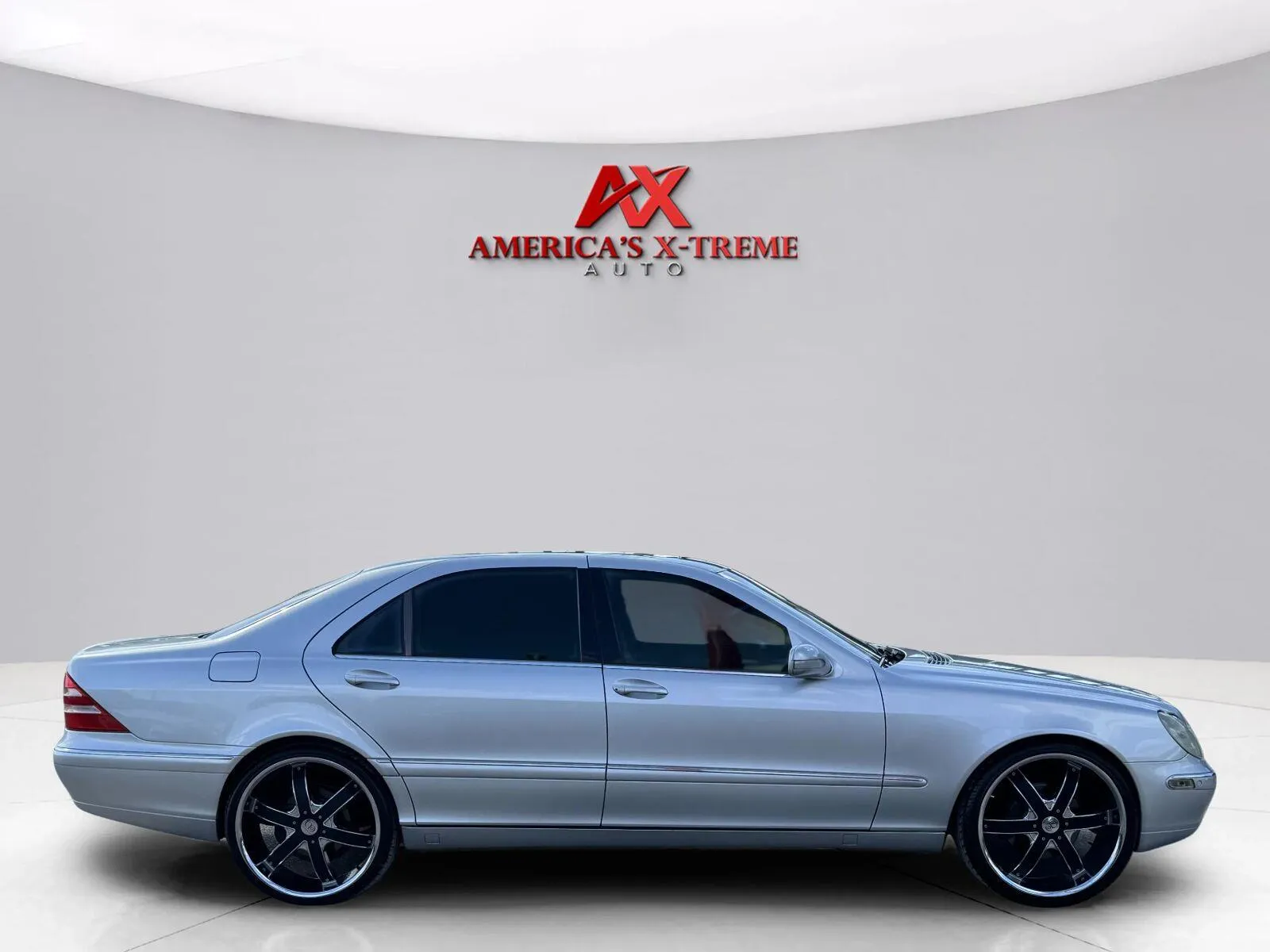 Mercedes-Benz S-Class photo 7