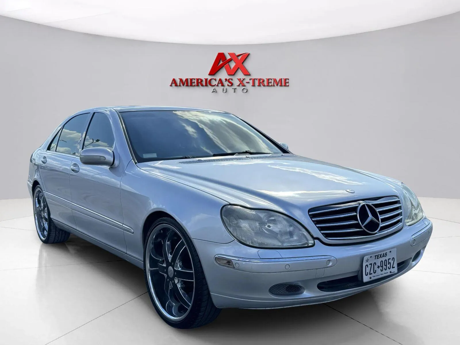 Mercedes-Benz S-Class photo 8