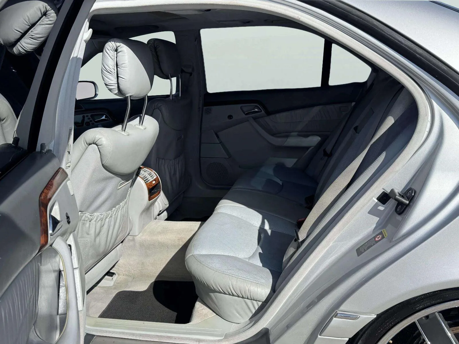Mercedes-Benz S-Class photo 31