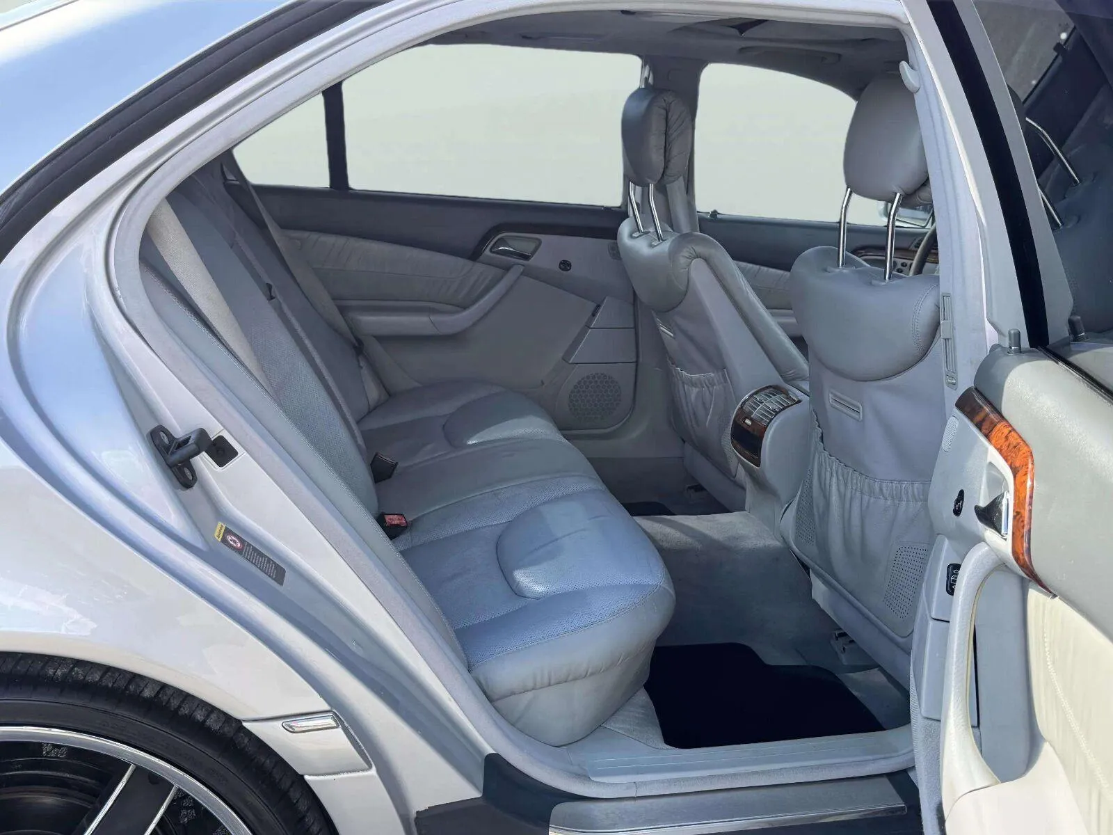Mercedes-Benz S-Class photo 40