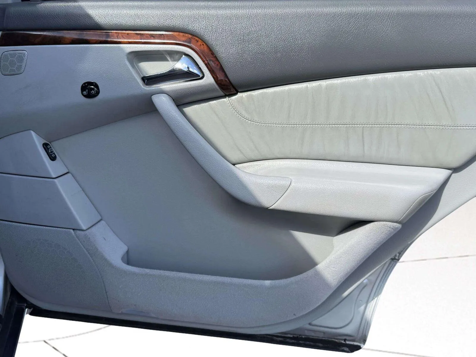 Mercedes-Benz S-Class photo 42
