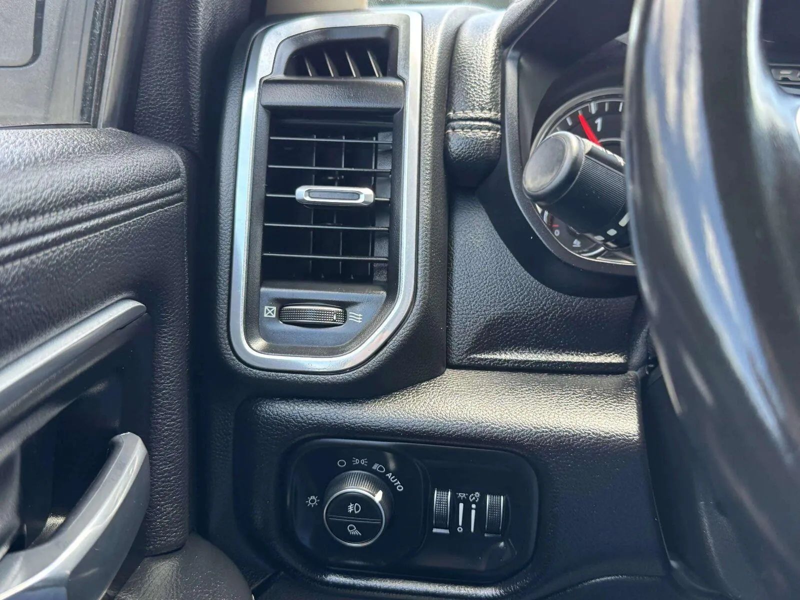 Ram 2500 photo 23