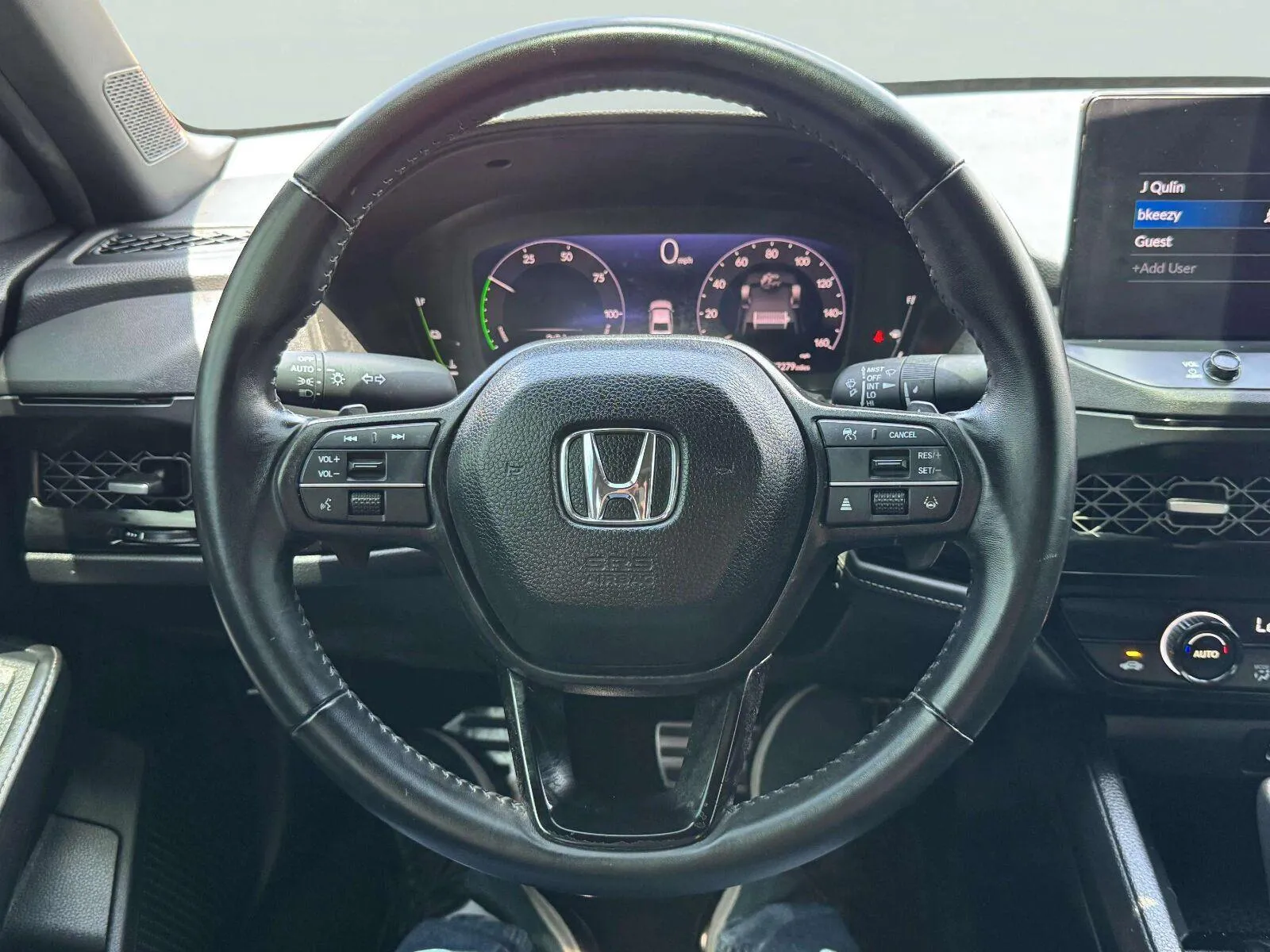 Honda Accord photo 30