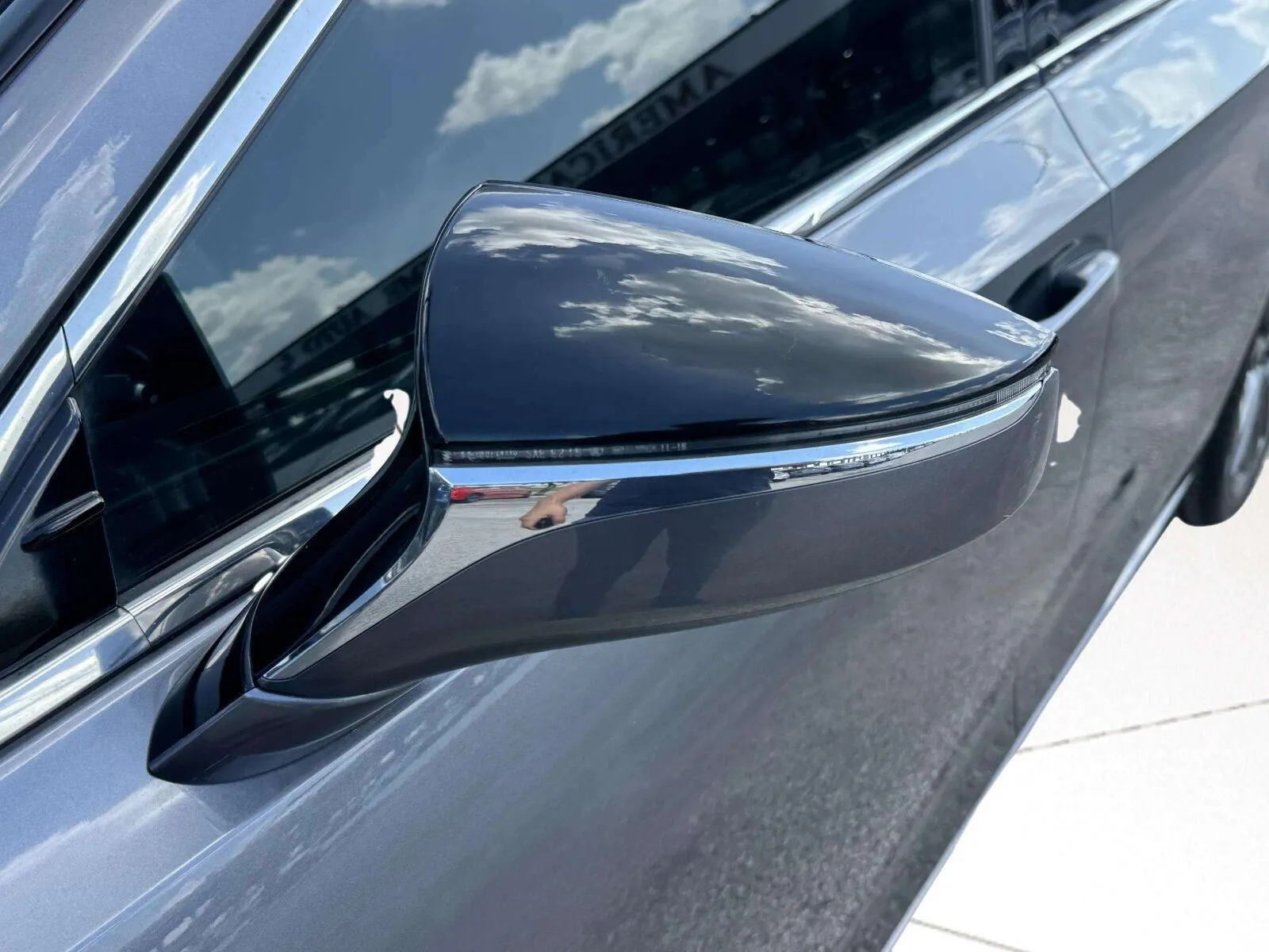 Lexus ES photo 13