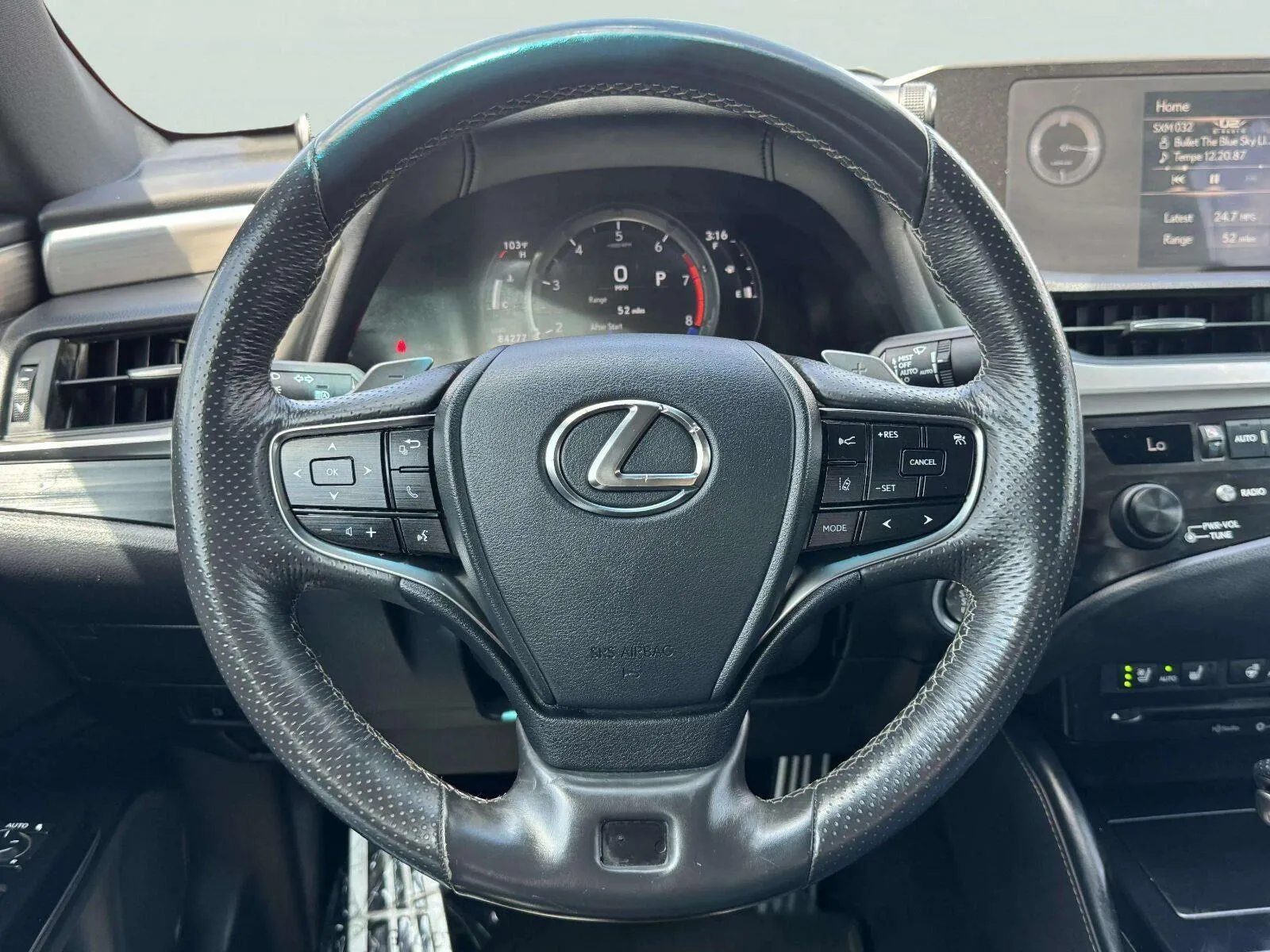 Lexus ES photo 32