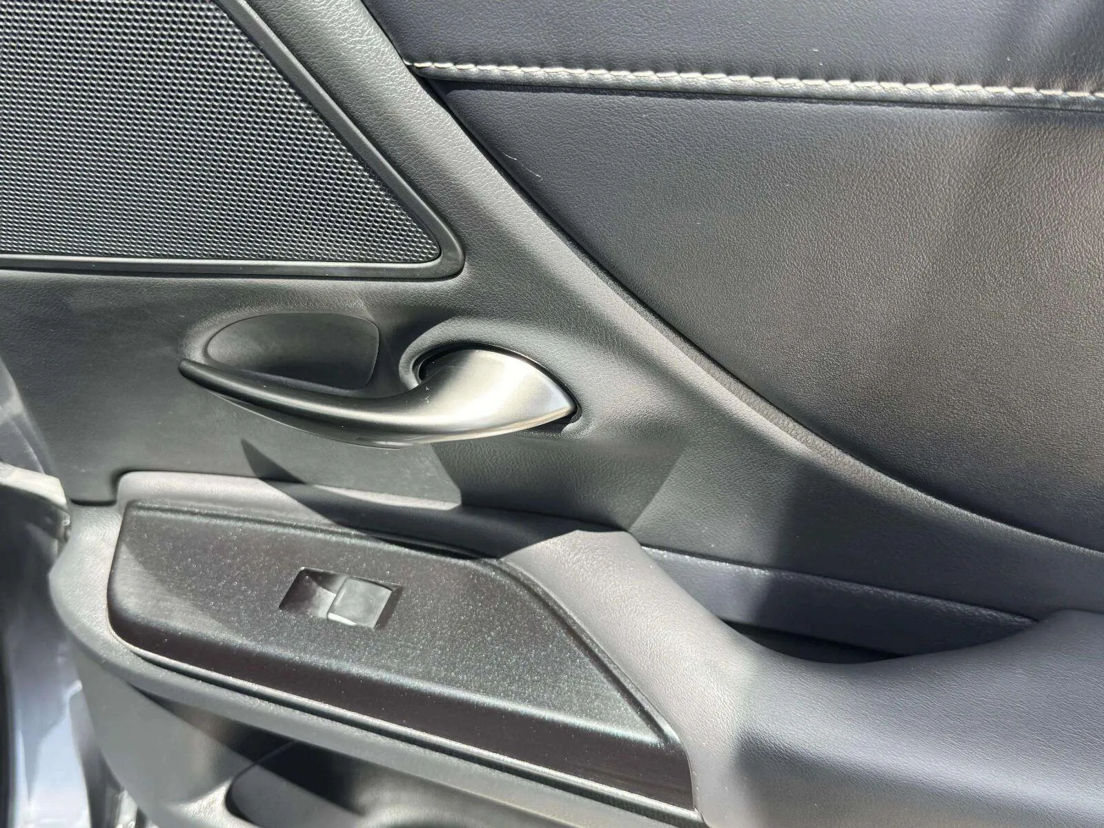 Lexus ES photo 47
