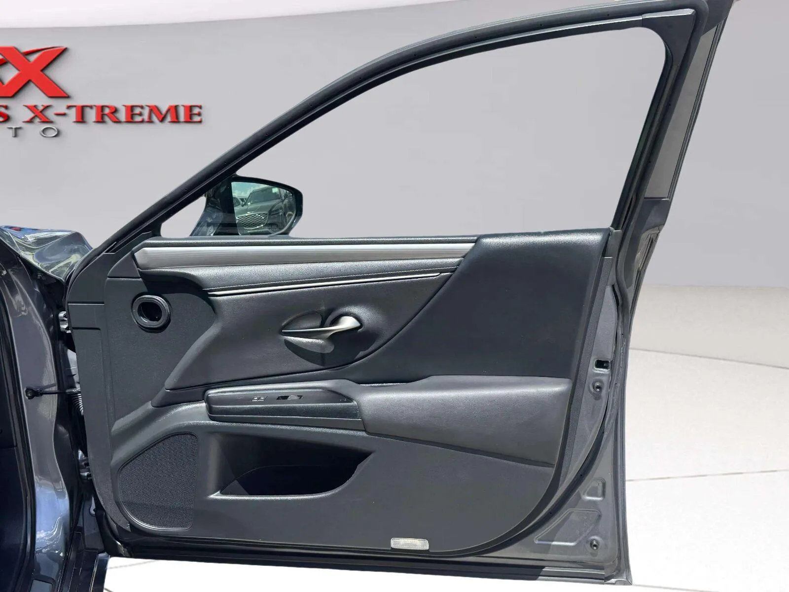 Lexus ES photo 55