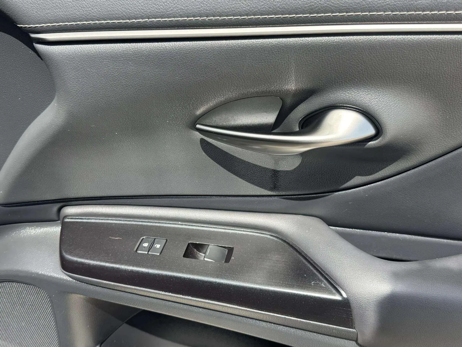 Lexus ES photo 57