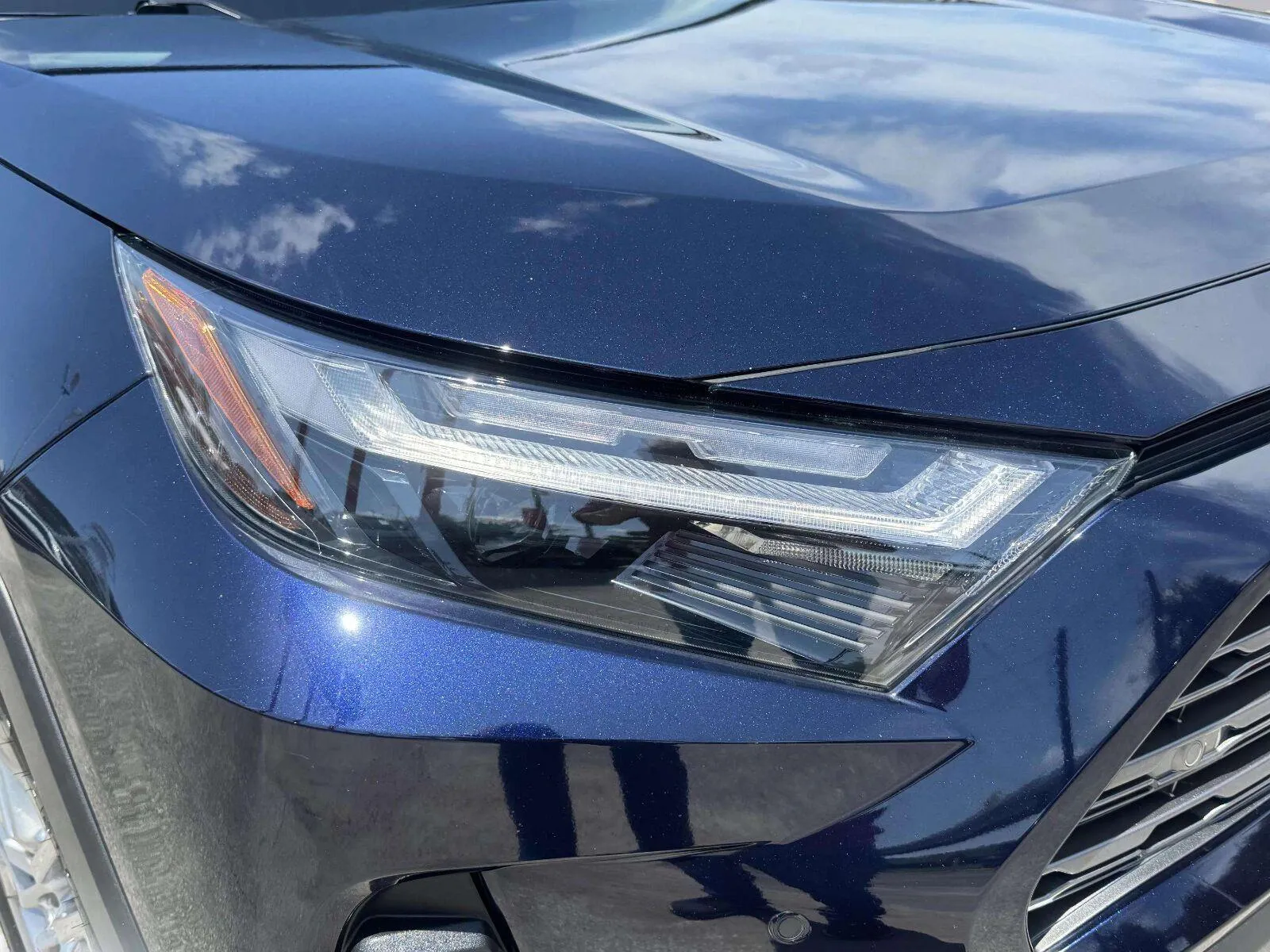 Toyota RAV4 photo 11