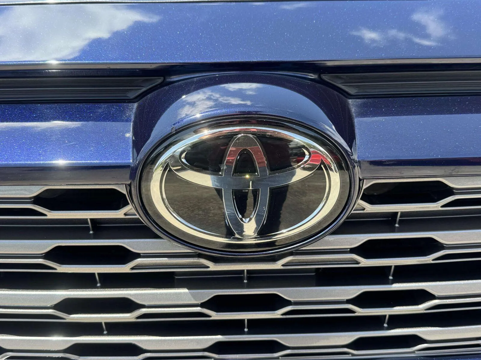 Toyota RAV4 photo 13