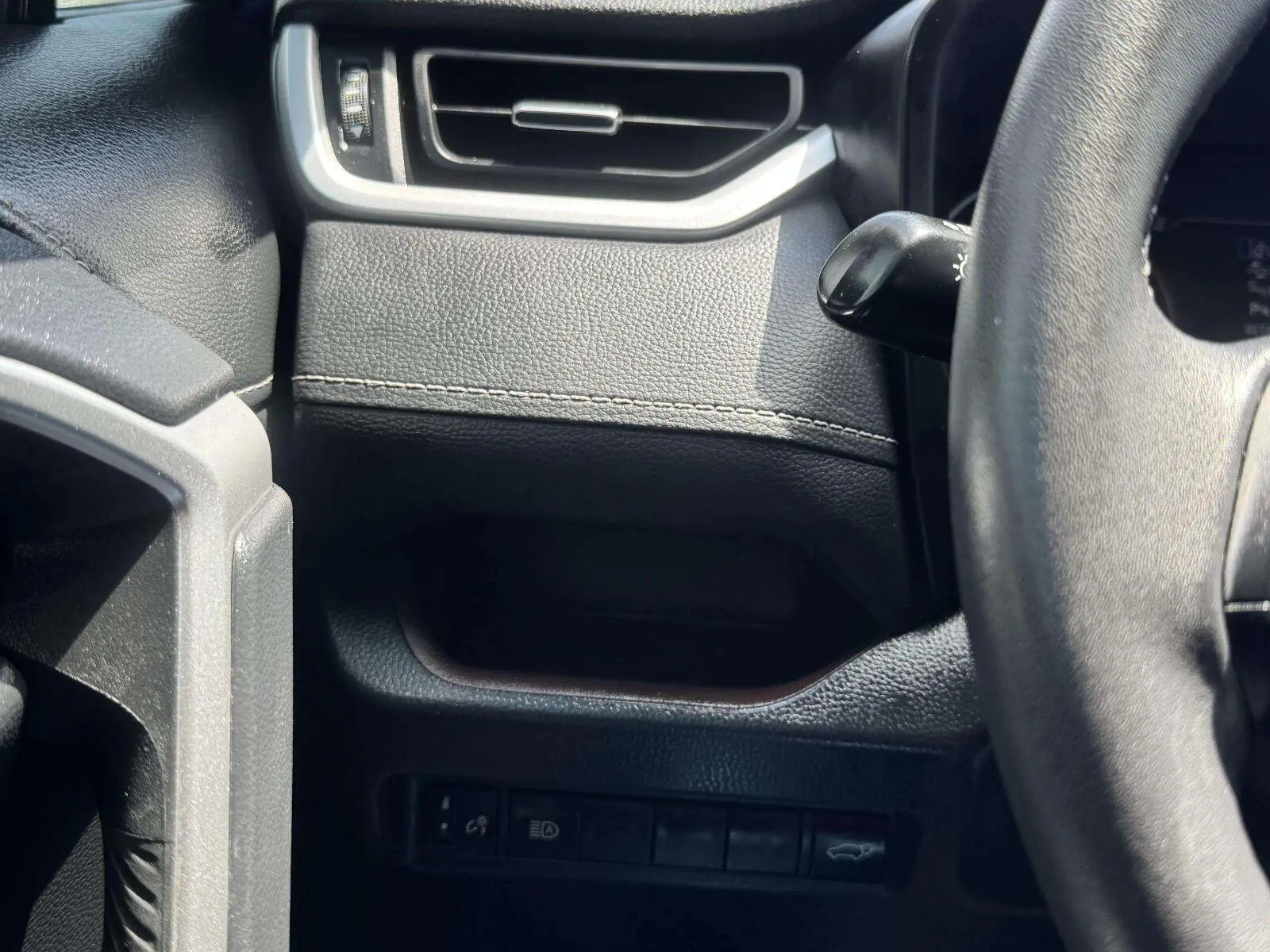 Toyota RAV4 photo 25
