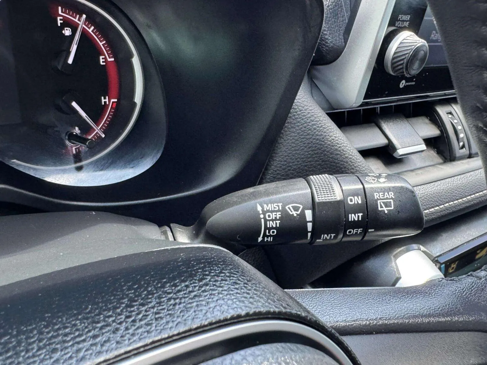 Toyota RAV4 photo 28