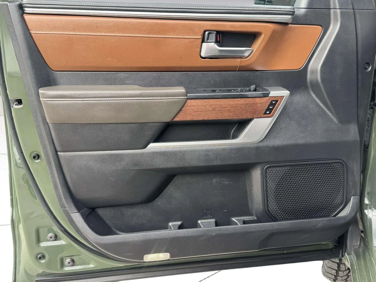 Toyota Tundra photo 18