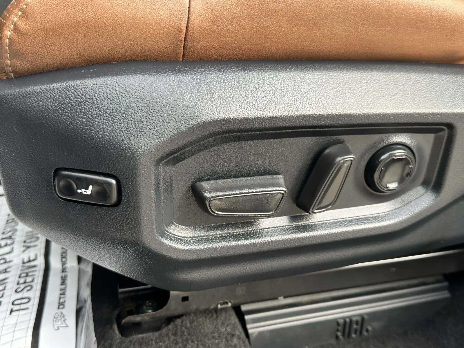 Toyota Tundra photo 23