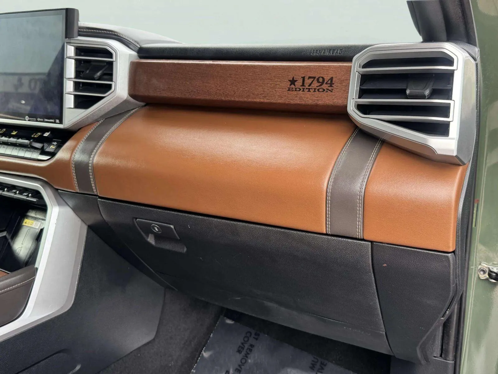 Toyota Tundra photo 59