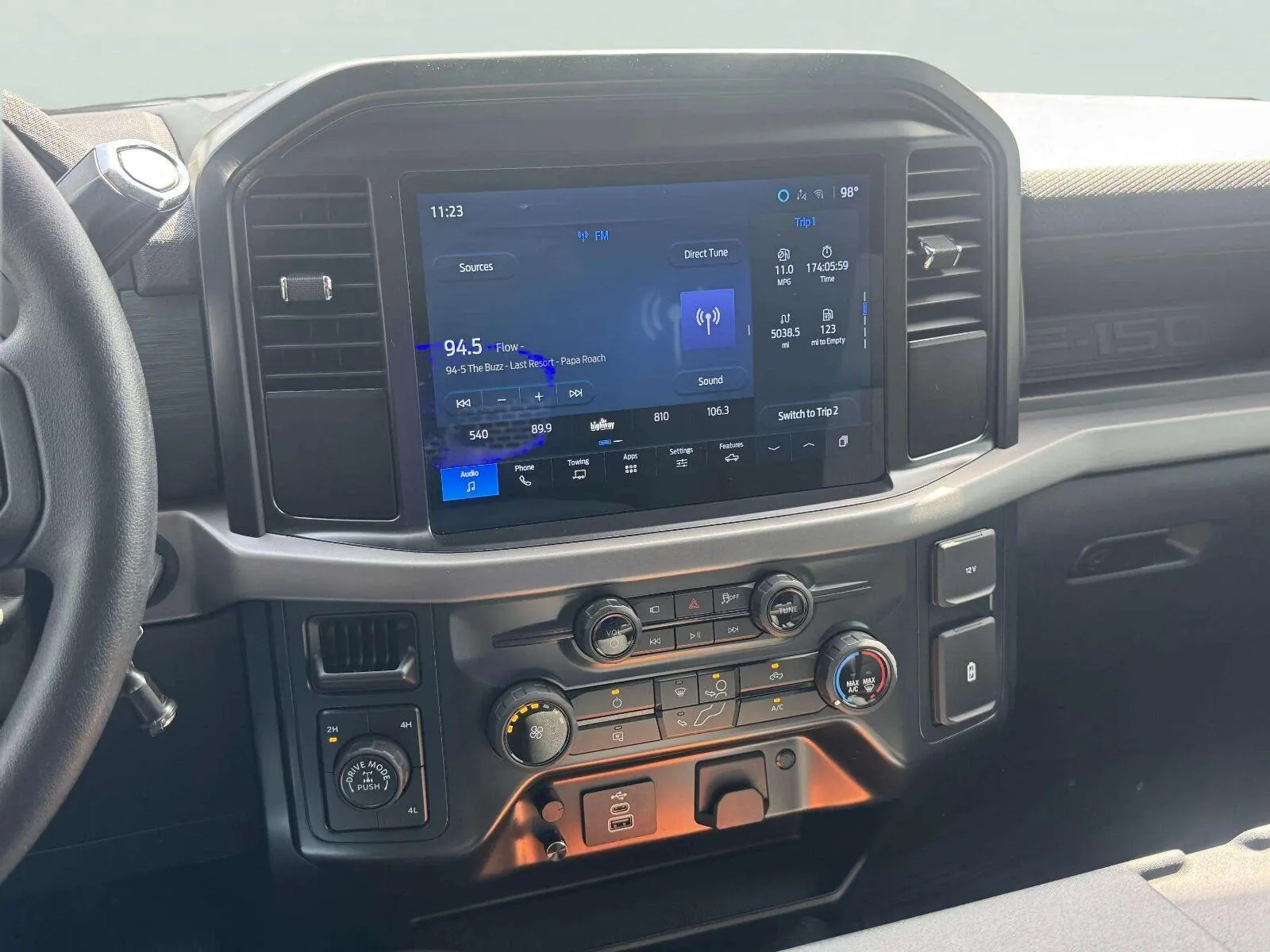 Ford F-150 photo 33