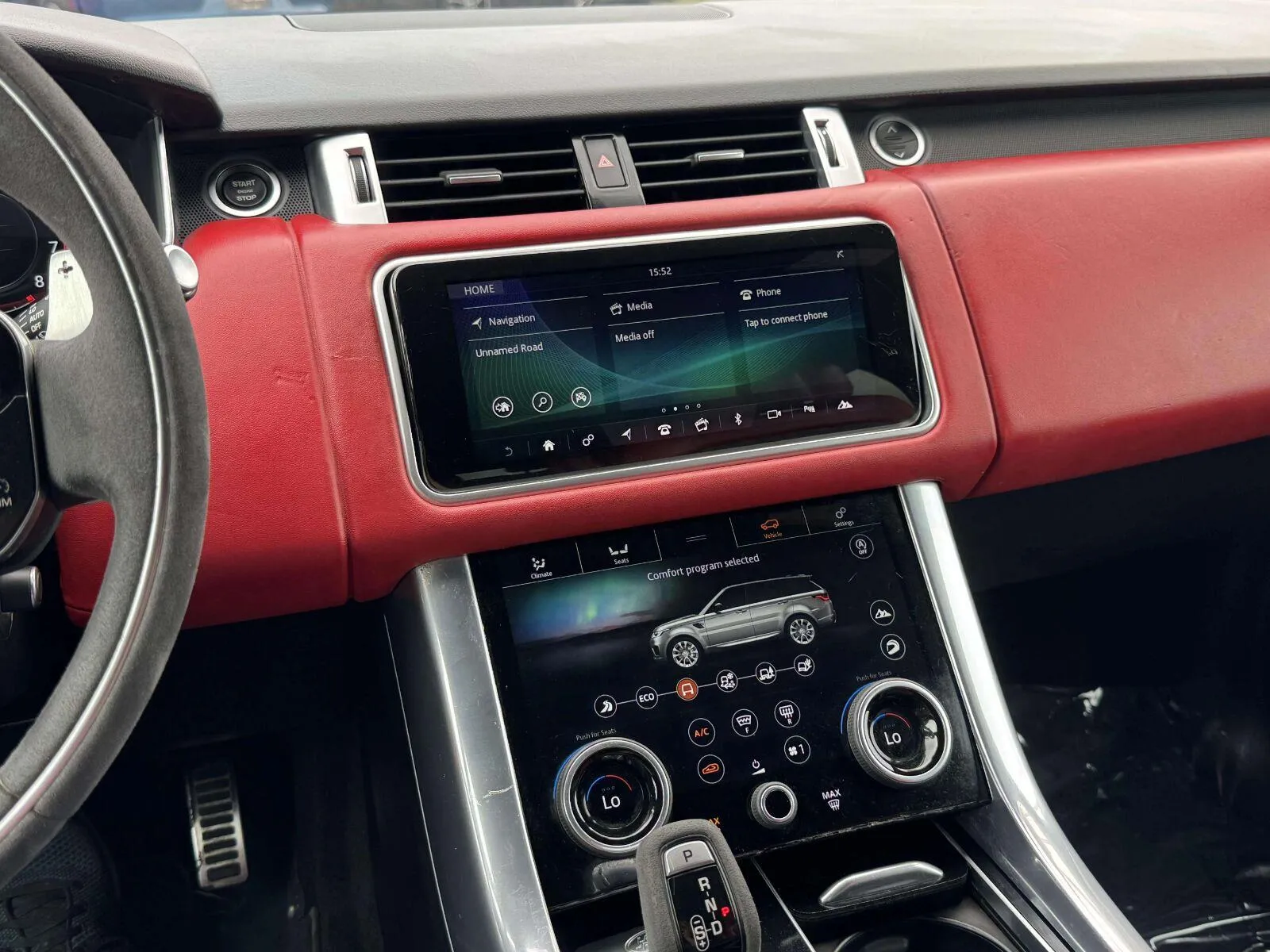 Land Rover Range Rover Sport photo 32