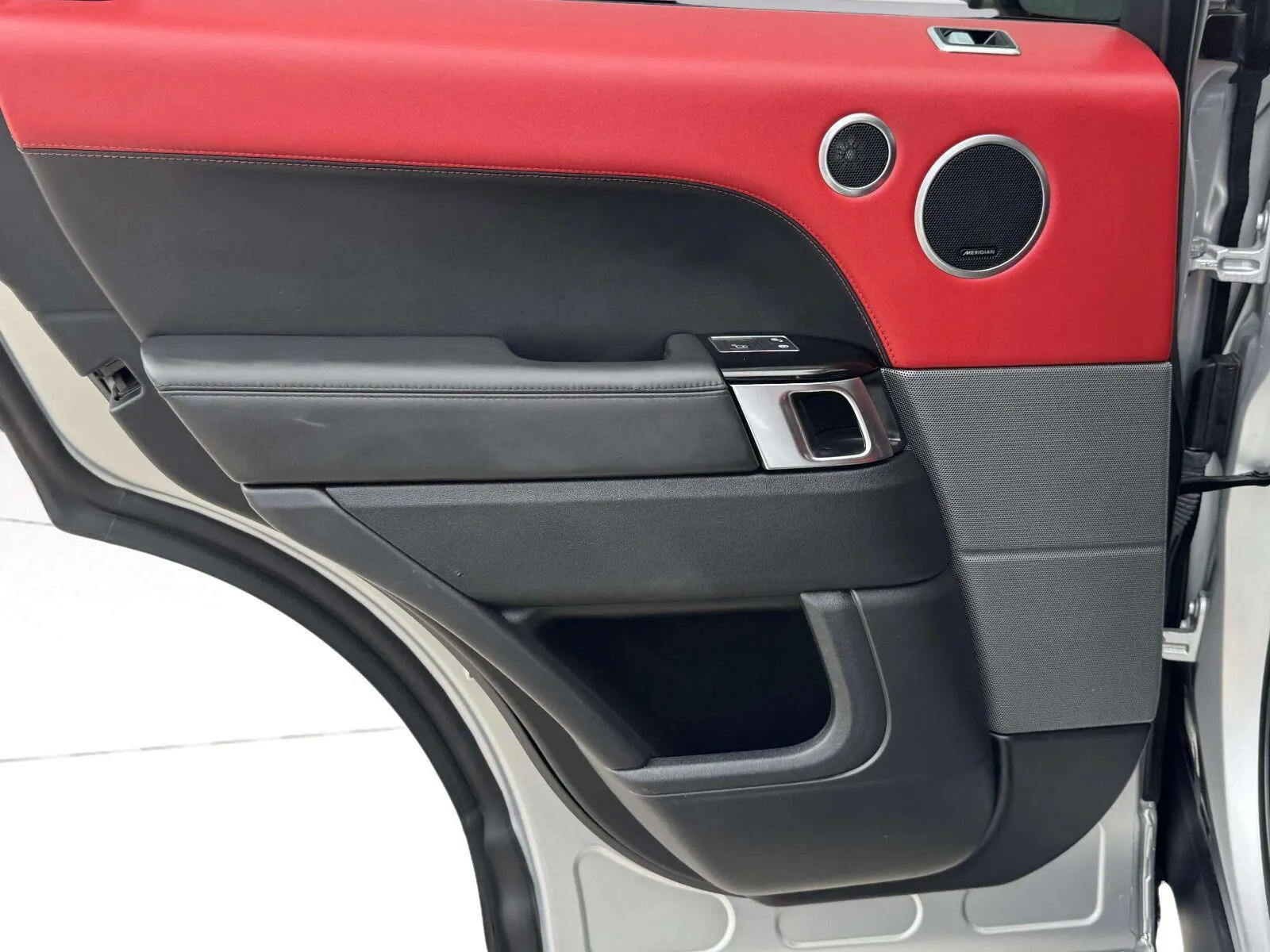 Land Rover Range Rover Sport photo 40