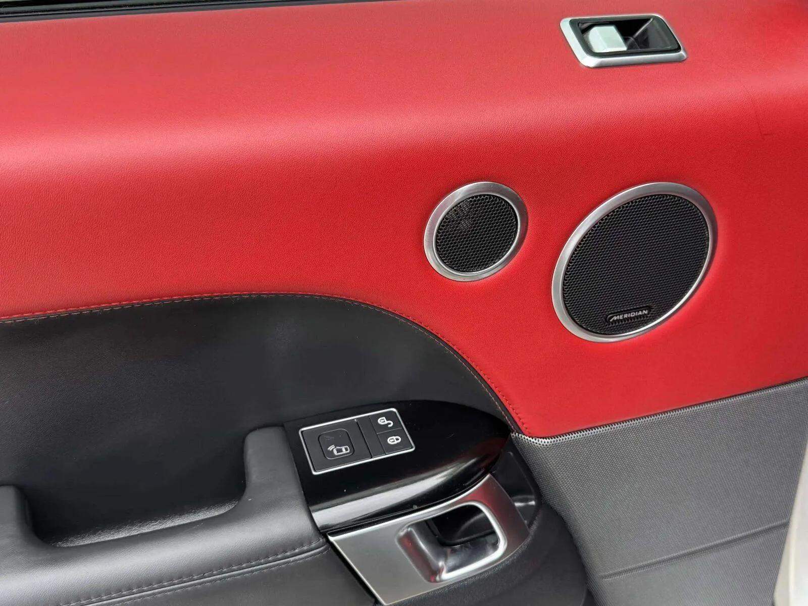 Land Rover Range Rover Sport photo 41