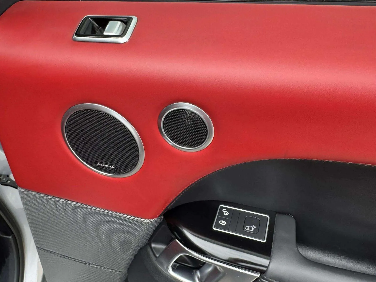 Land Rover Range Rover Sport photo 47