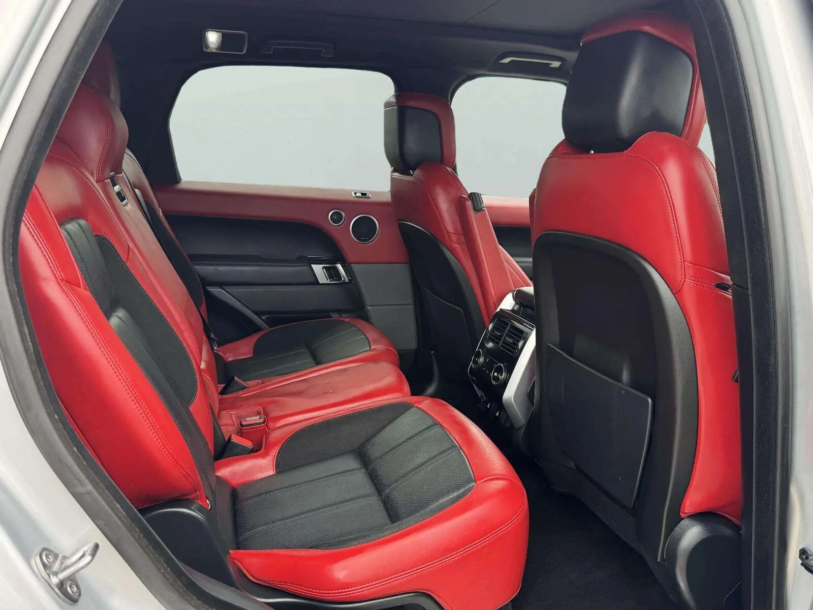 Land Rover Range Rover Sport photo 49
