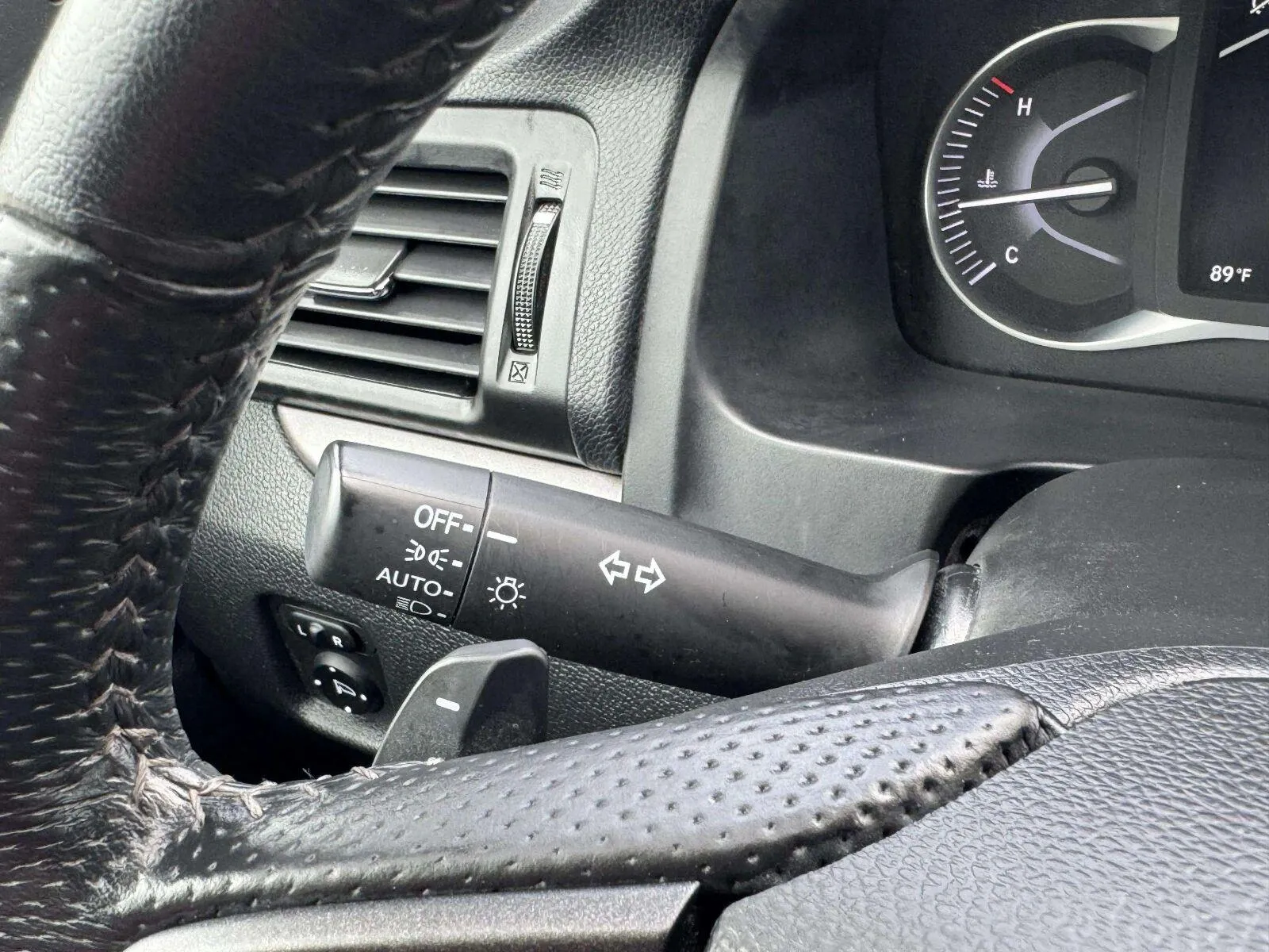 Honda Passport photo 25