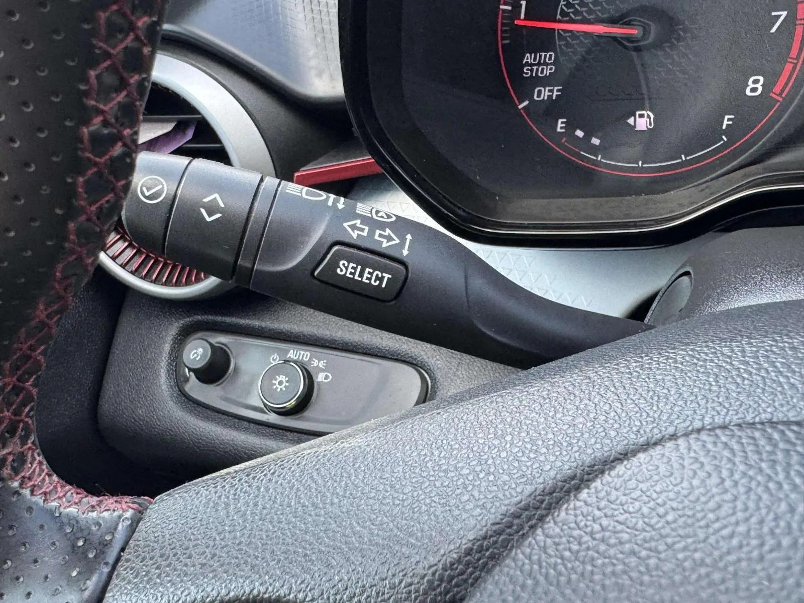 Chevrolet Trax photo 24