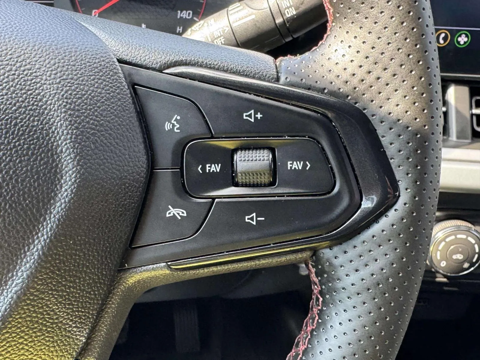 Chevrolet Trax photo 29