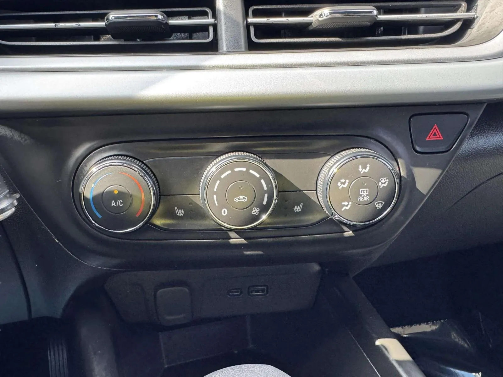 Chevrolet Trax photo 33