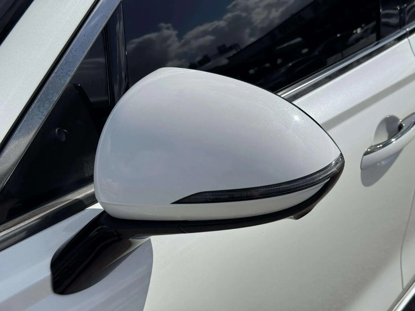 Genesis GV70 photo 13