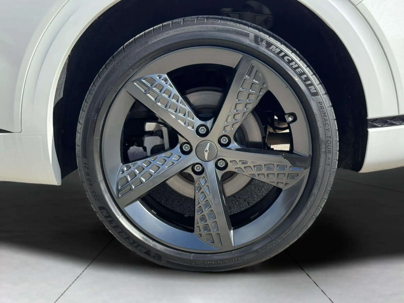 Genesis GV70 photo 66