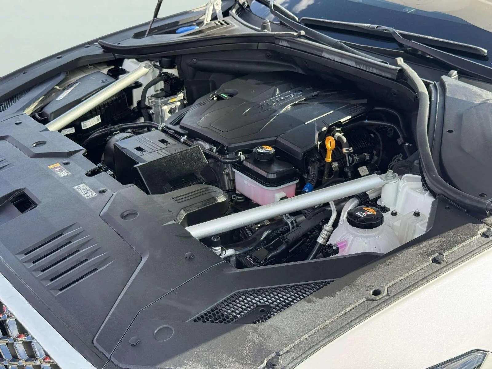 Genesis GV70 photo 72