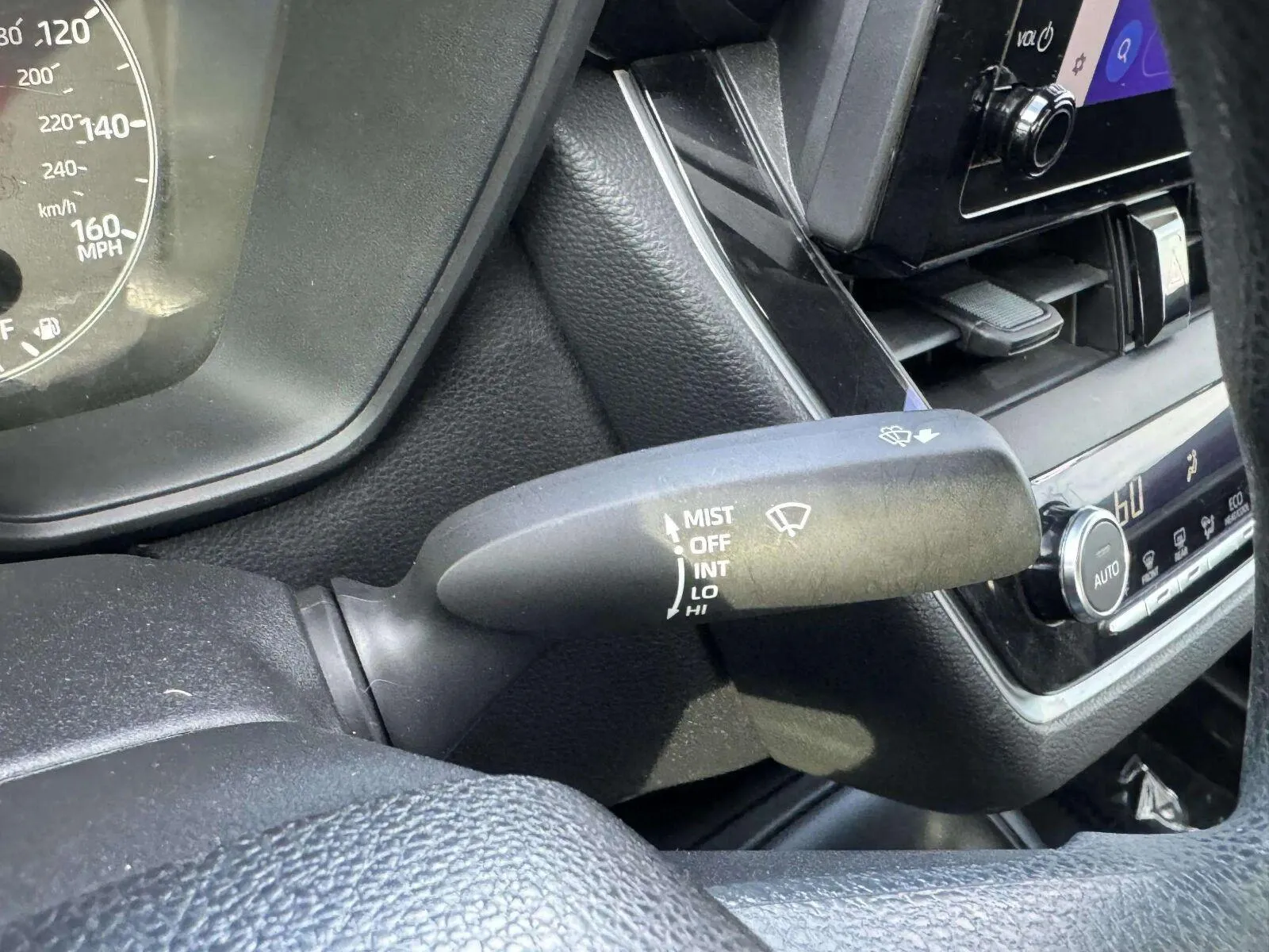Toyota Corolla photo 24
