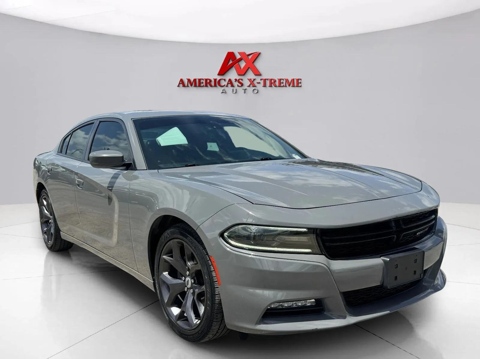 Dodge Charger photo 8