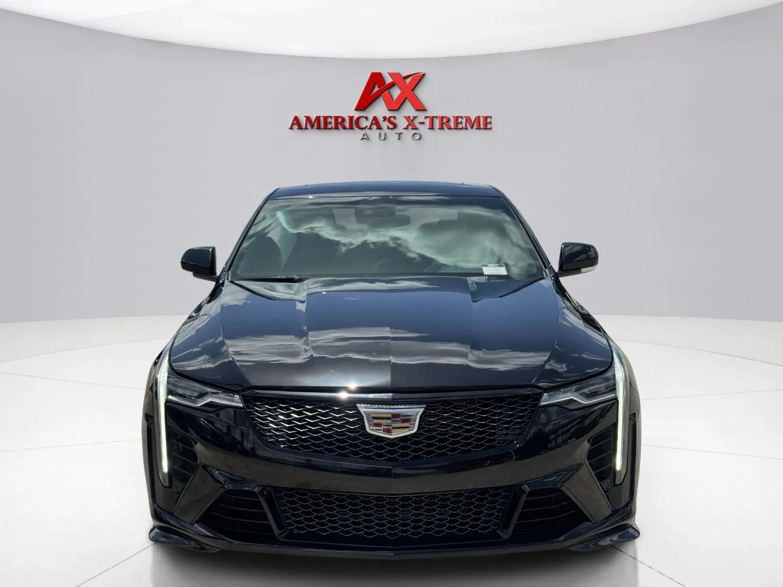 Cadillac CT4-V photo 9