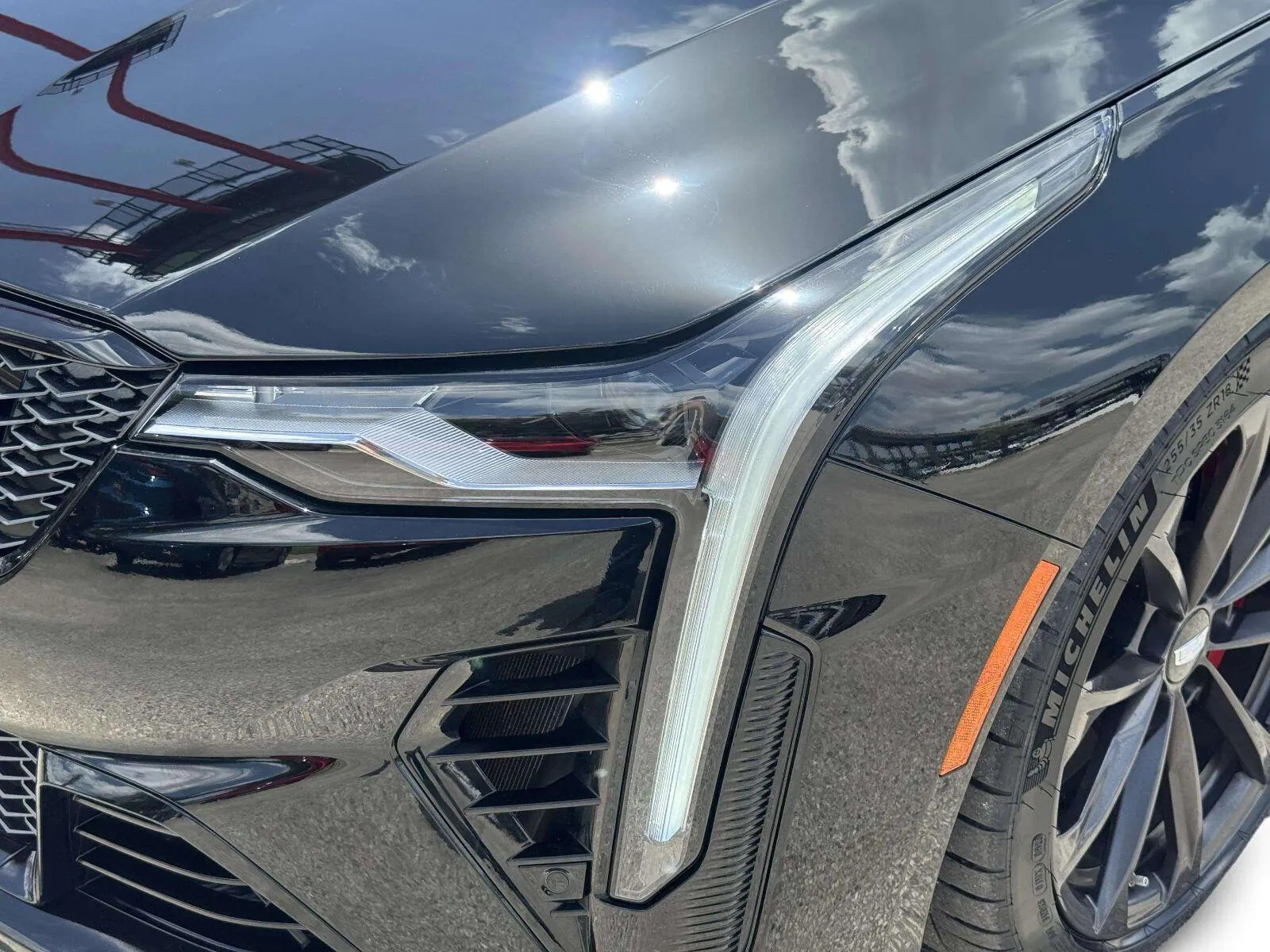 Cadillac CT4-V photo 12