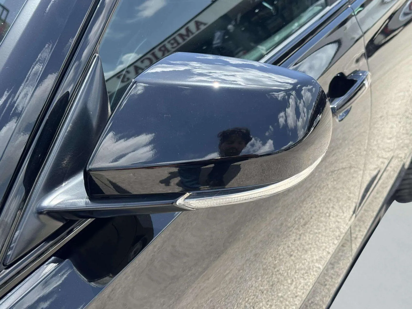 Cadillac CT4-V photo 13